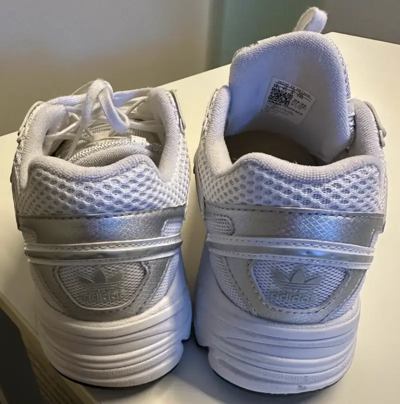 Zapatillas Adidas Astir Blancas - 4