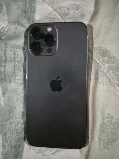 iPhone 13 Pro Max en buen estado - miniatura 1