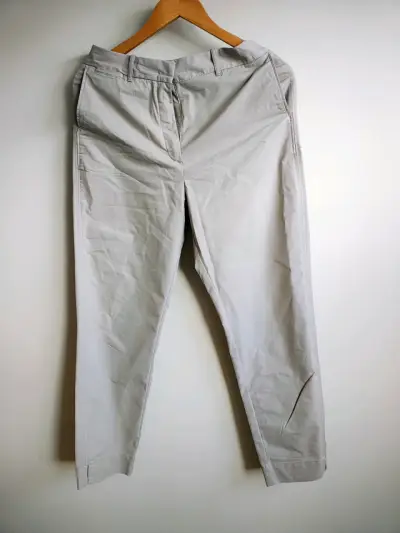 Pantalones beige M&S talla 38 - miniatura 3