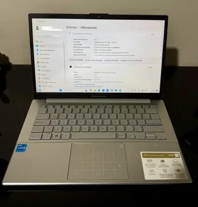 Laptop ASUS Vivobook nueva - miniatura 2