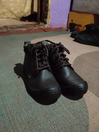 Botas de cuero negras para hombre - miniatura 1