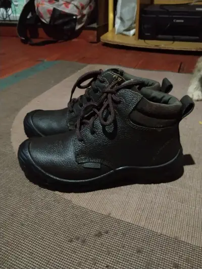 Botas de cuero negras para hombre - miniatura 3