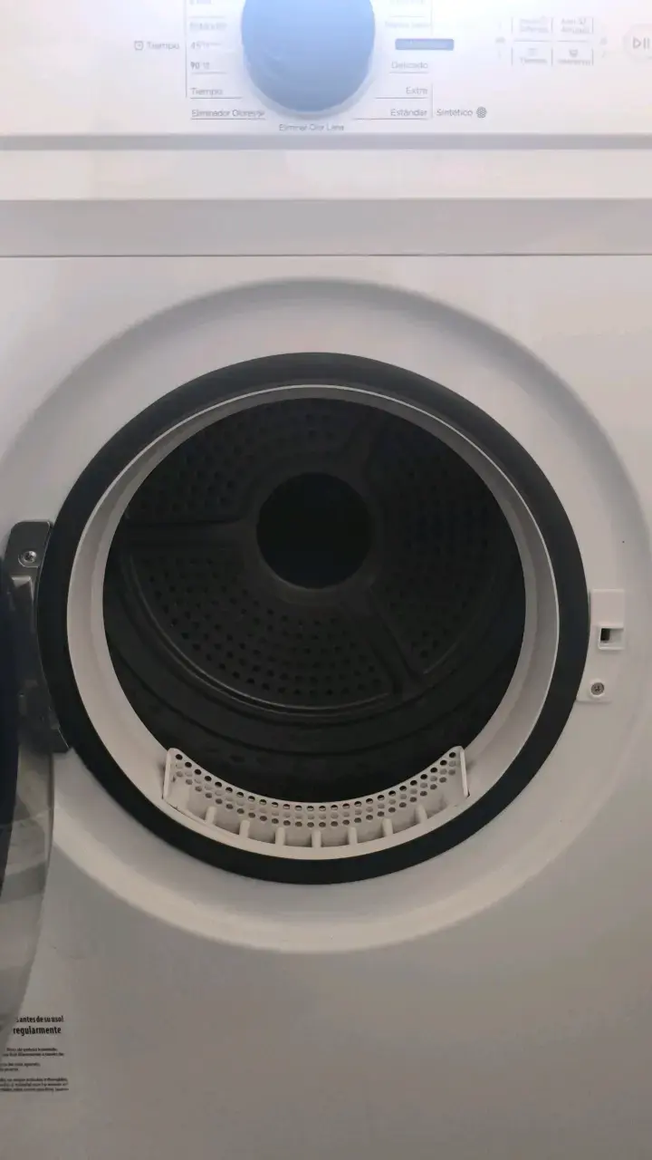Secadora Midea de carga frontal blanca - 2