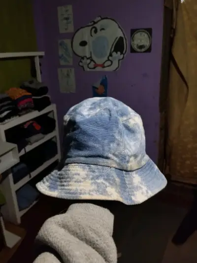 Sombrero bucket de mezclilla azul desteñido - miniatura 1