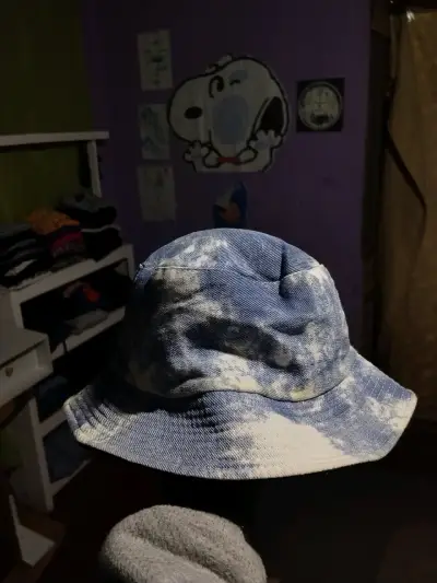 Sombrero bucket de mezclilla azul desteñido - miniatura 2
