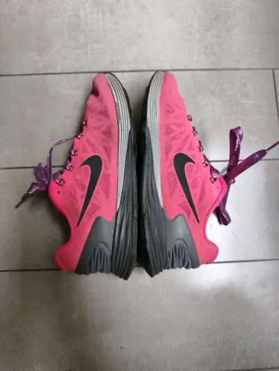 Zapatillas Nike Lunarglide 6 rosadas - miniatura 3