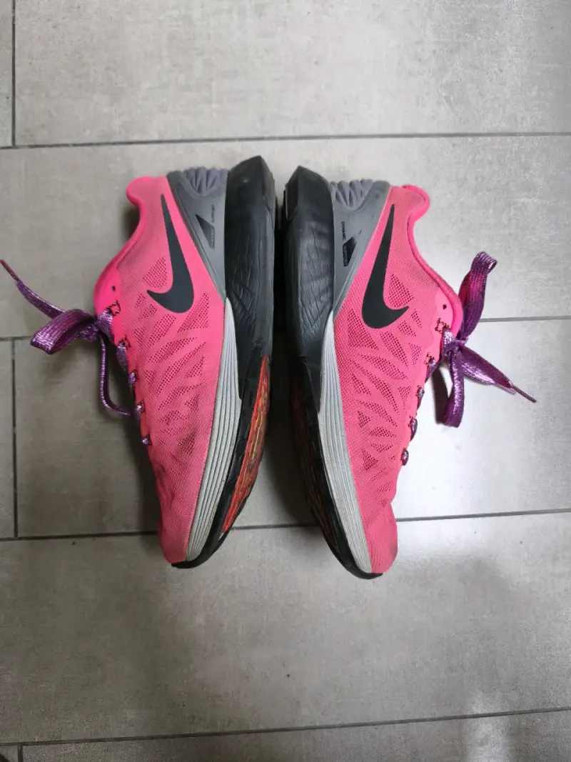 Zapatillas Nike Lunarglide 6 rosadas - 4