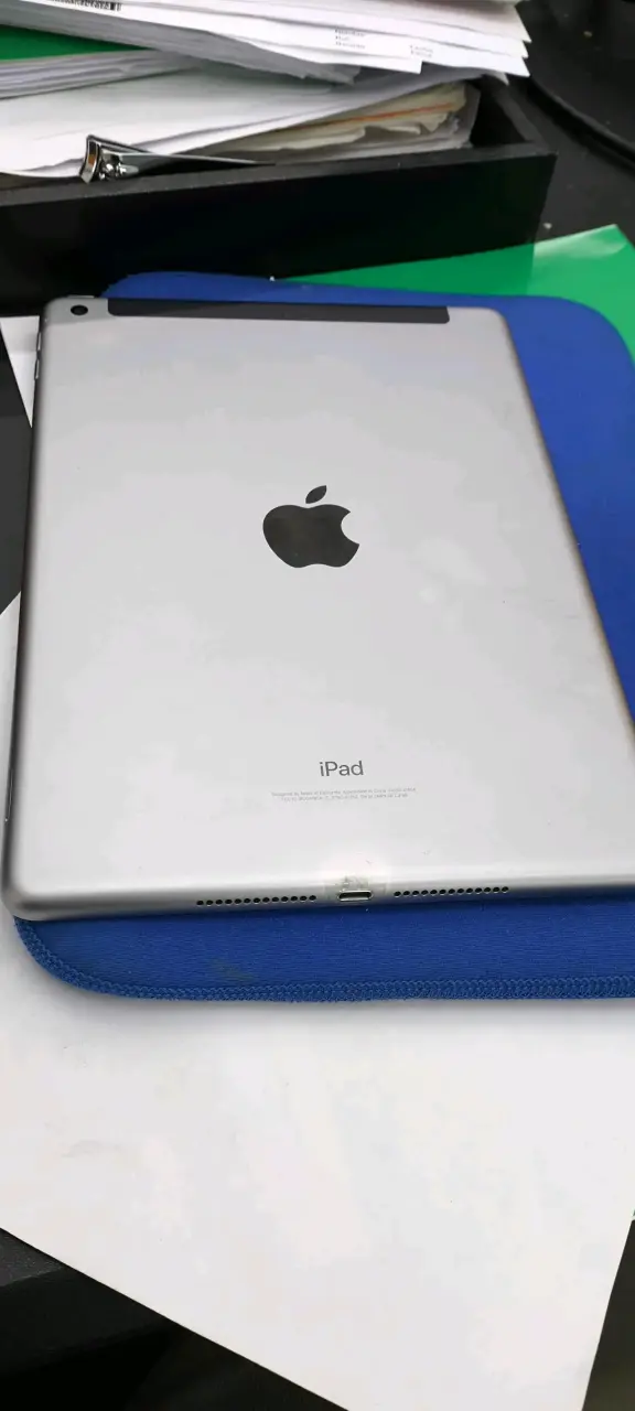 Ipad 6th gen 128 GB pantalla retina 9.7 - 2