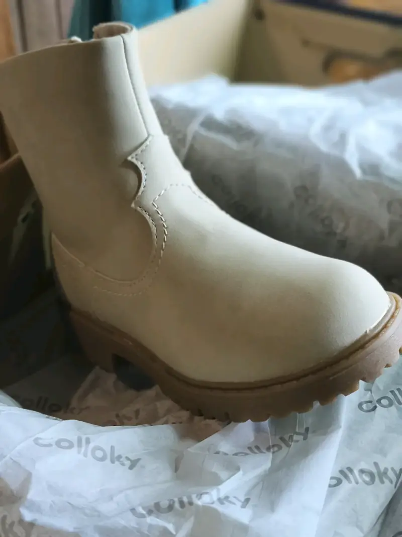 Botas beige niña nuevas - 4