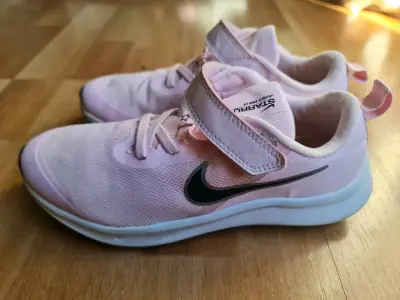 Zapatillas Nike Star Runner rosadas - miniatura 2