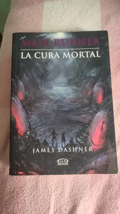 Libro Maze Runner: La Cura Mortal de James Dashner - miniatura 1