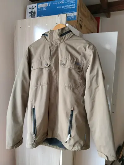 Chaqueta impermeable beige para hombre - miniatura 1
