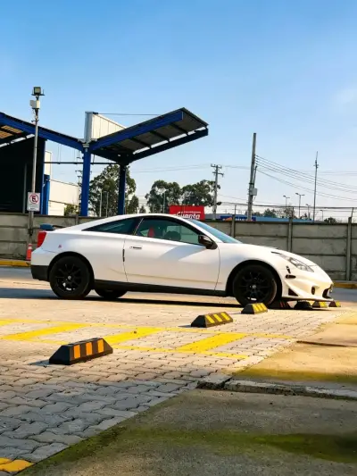 Toyota Celica 2003 1zz 1.8 Excelente estado - miniatura 3