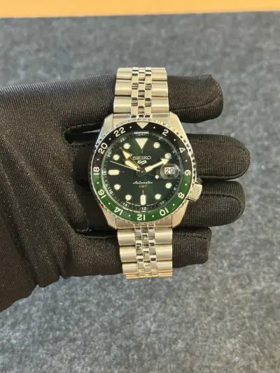 Reloj automático Seiko GMT verde - miniatura 4