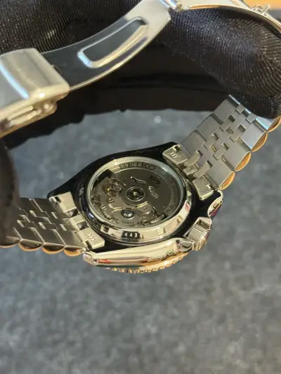 Reloj automático Seiko GMT verde - miniatura 5