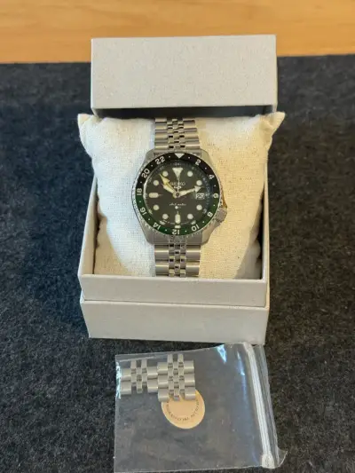 Reloj automático Seiko GMT verde - miniatura 6