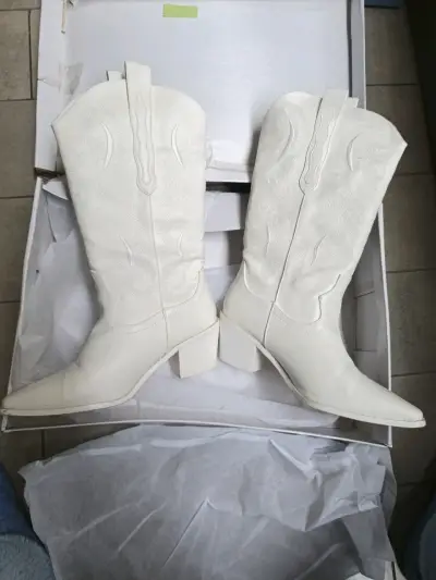 Botas vaqueras blancas de cuero - miniatura 2