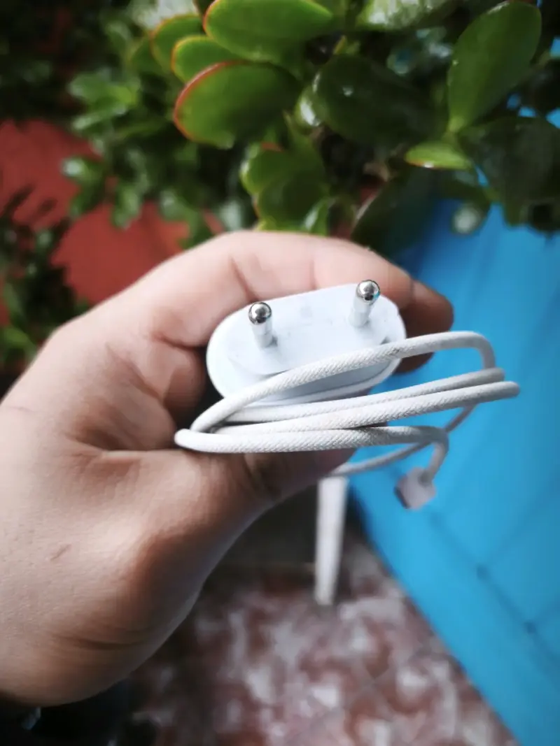 Cargador Apple USB con cable original C - 1