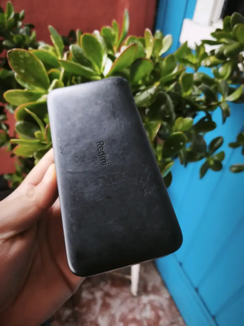 batería externa redmi 20 MH entrada C y USB - 3