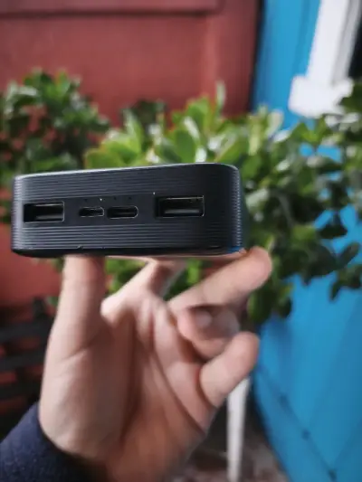 batería externa redmi 20 MH entrada C y USB - miniatura 4
