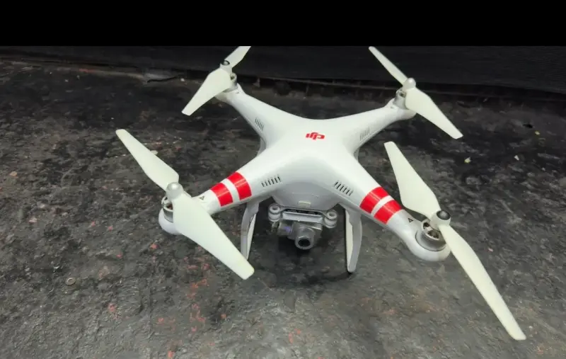 Drone DJI Phantom con cámara HD - 3