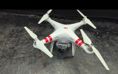 Drone DJI Phantom con cámara HD - miniatura 3
