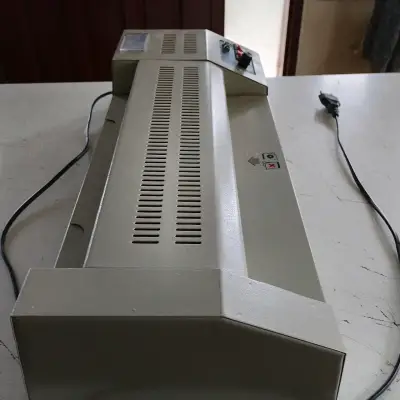 Plastificadora térmica de oficina - miniatura 3