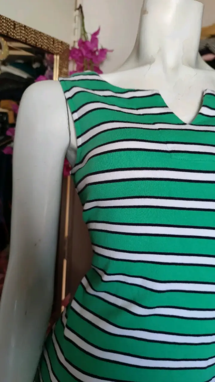 Vestido rayado elástico verde talla S - 2
