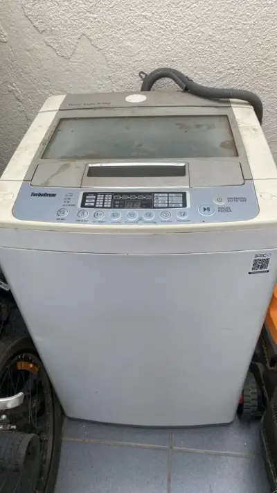 Lavadora LG TurboDrum 8.0kg usada - miniatura 1
