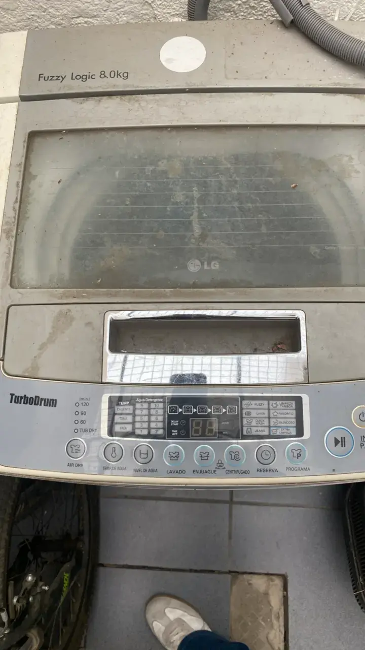 Lavadora LG TurboDrum 8.0kg usada - 2