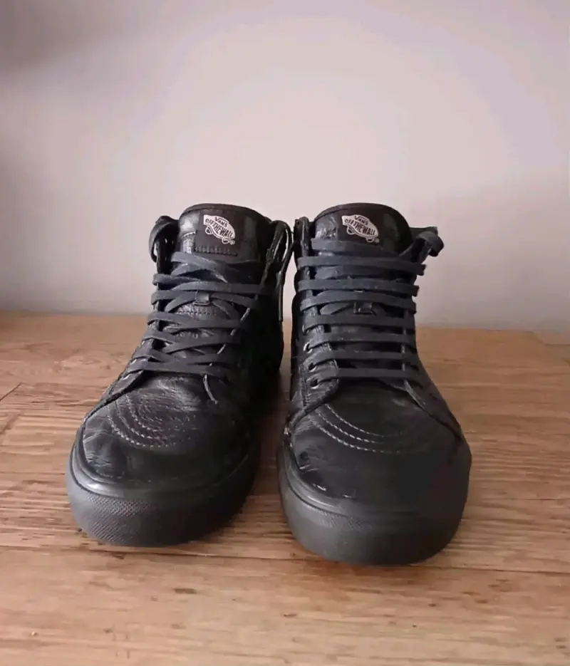 Zapatillas Vans negras de cuero - 1