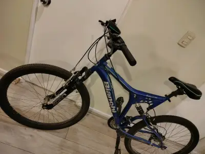 Bicicleta montaña Bianchi azul suspensión - miniatura 2
