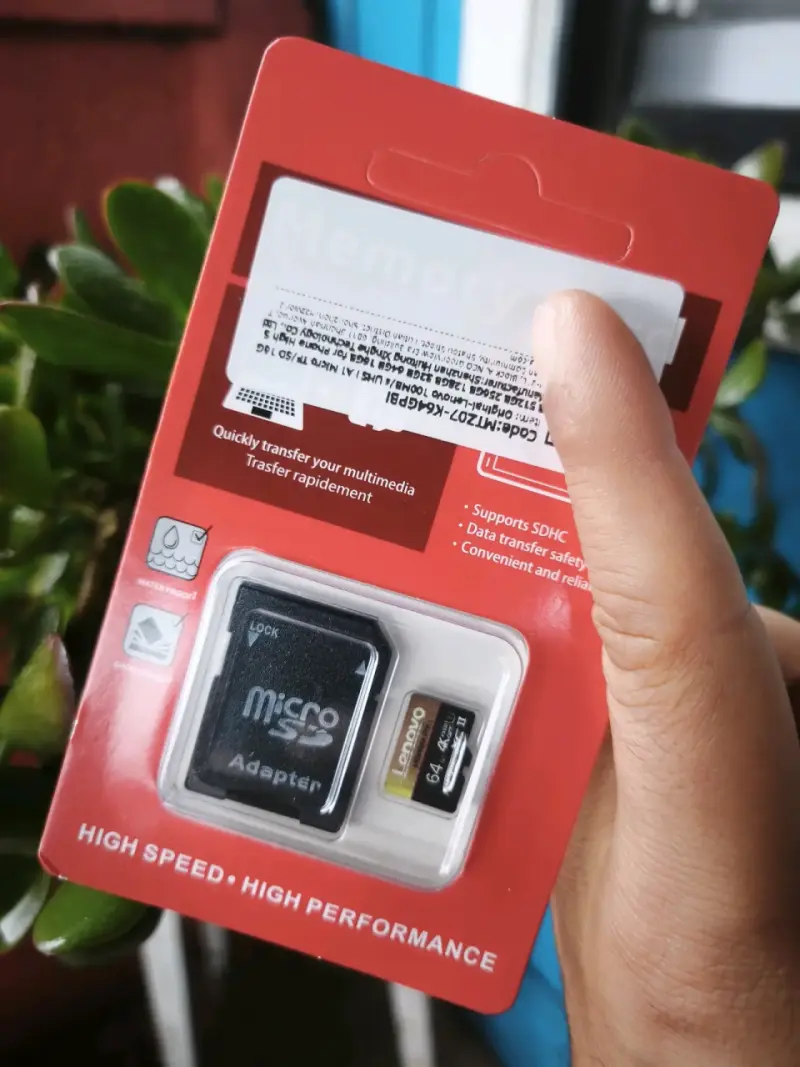 Tarjeta MicroSD Lenovo 64GB con adaptador - 4