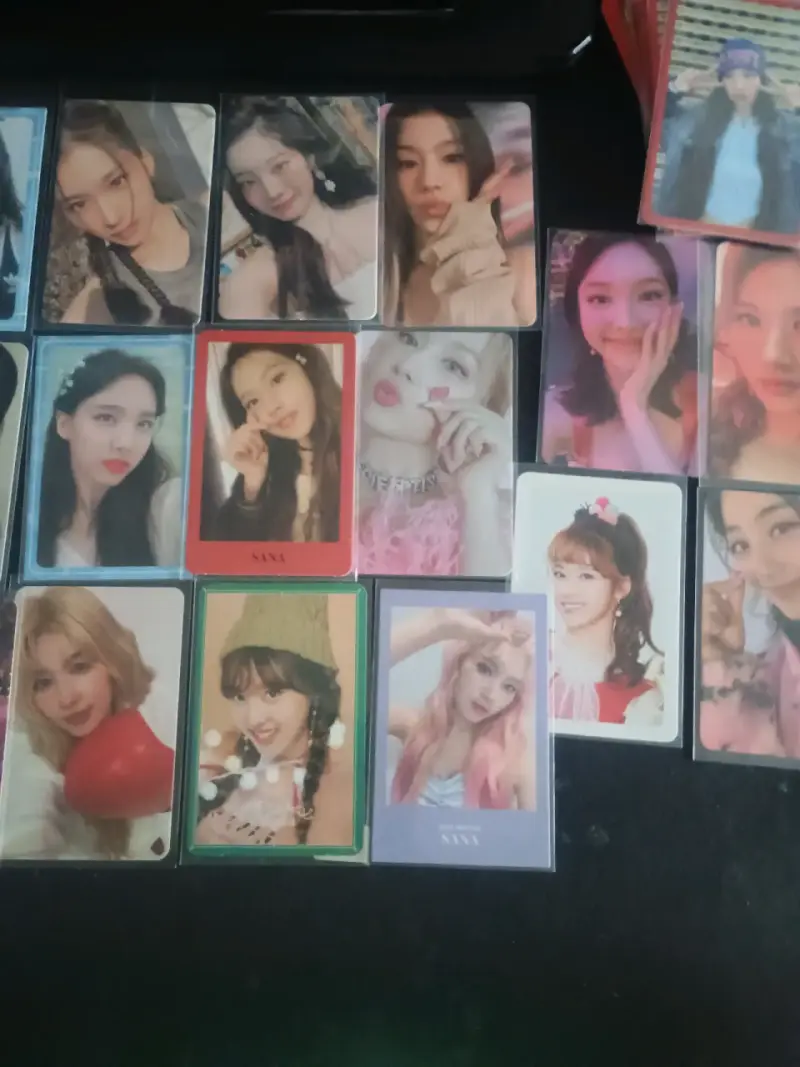 Colección de álbumes de K-pop variados - 5