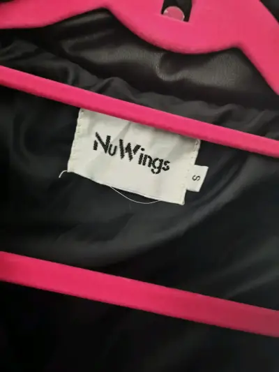 Chaqueta acolchada negra para mujer - miniatura 3