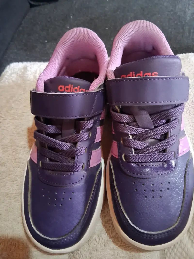 Zapatillas Adidas moradas para niños - 3