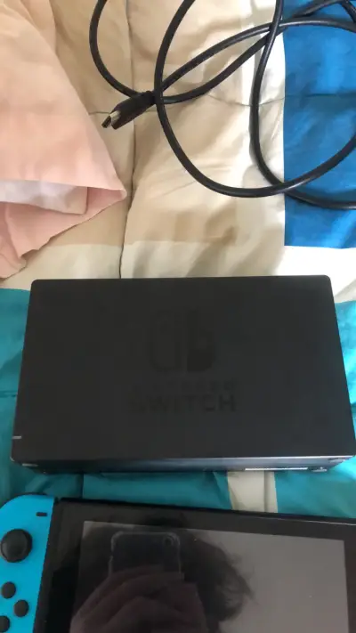 Consola Nintendo Switch con accesorios - miniatura 4