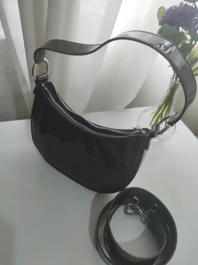Cartera de cuero marrón con correa ajustable - miniatura 3