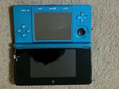 Consola Nintendo 3DS azul en buen estado - miniatura 3