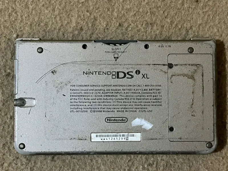 Consola Nintendo DSi XL usada - 1