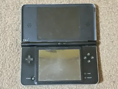 Consola Nintendo DSi XL usada - miniatura 3