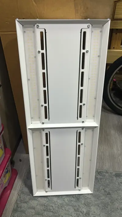 Panel LED de iluminación - miniatura 1