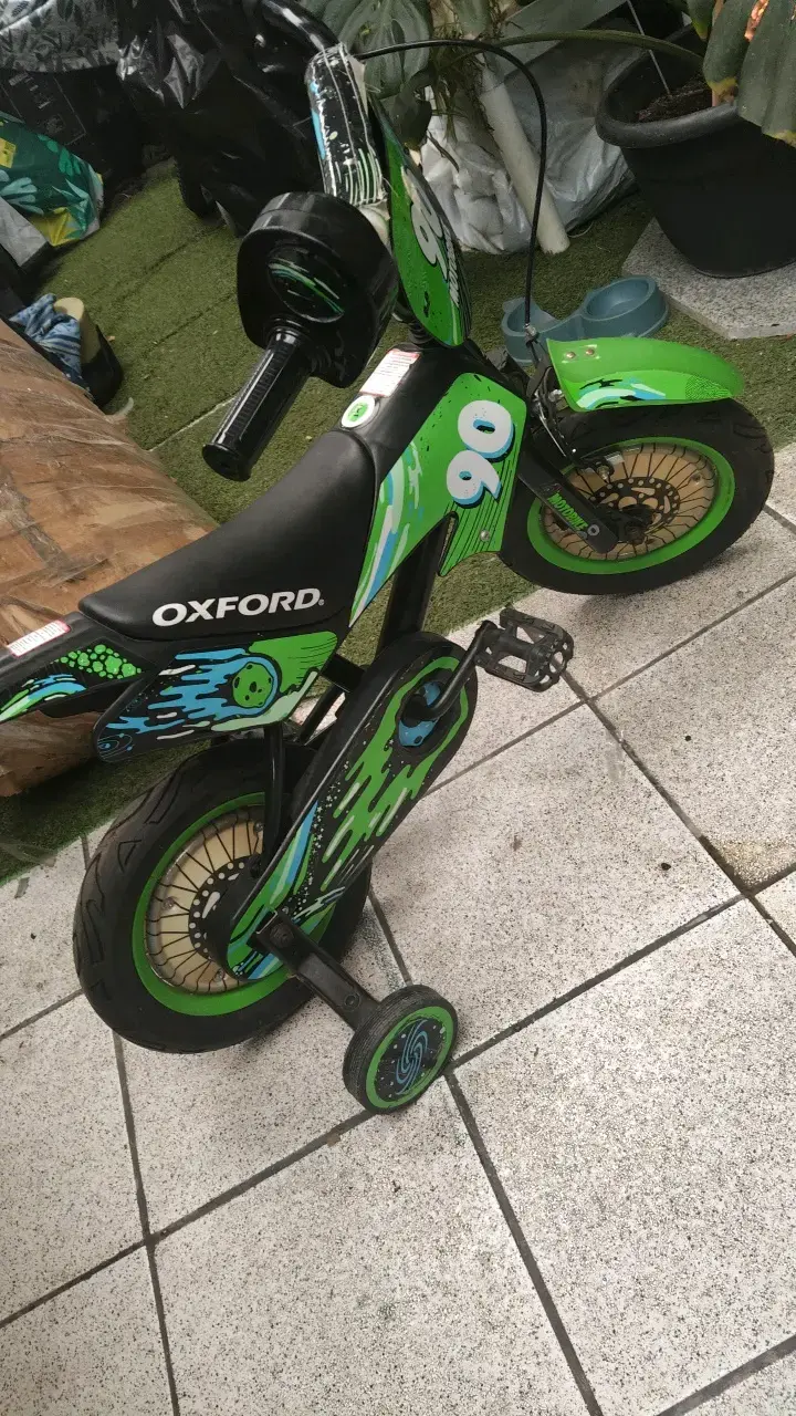 Bicicleta infantil Oxford verde con rueditas - 3