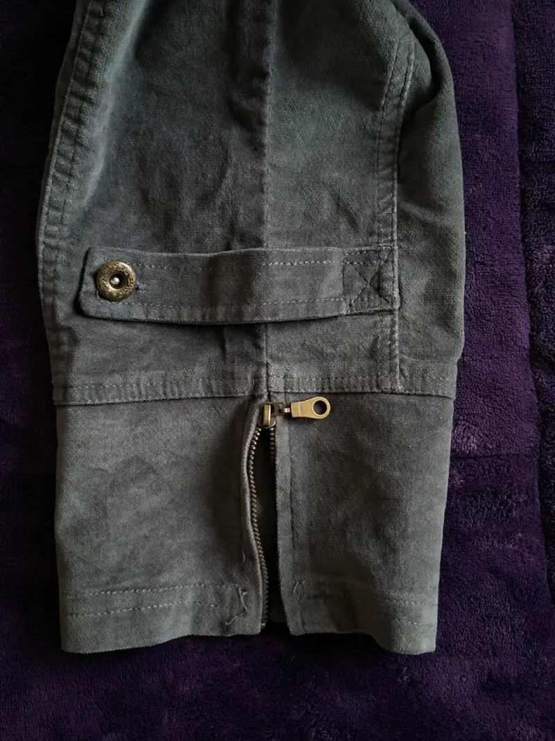 Pantalones capri Mystic grises con bolsillos - 4