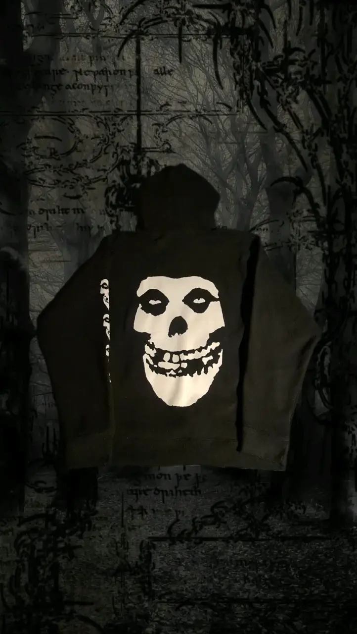 Polerón negro Misfist - 2