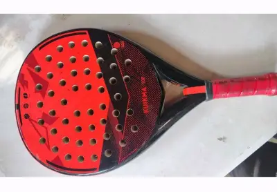 Pala de pádel Kuikma 500 roja y negra - miniatura 1