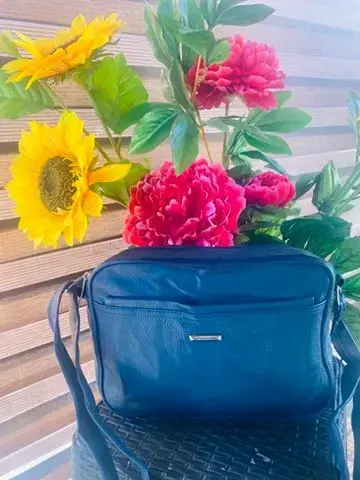 Cartera de hombro beige con diseño floral - 6