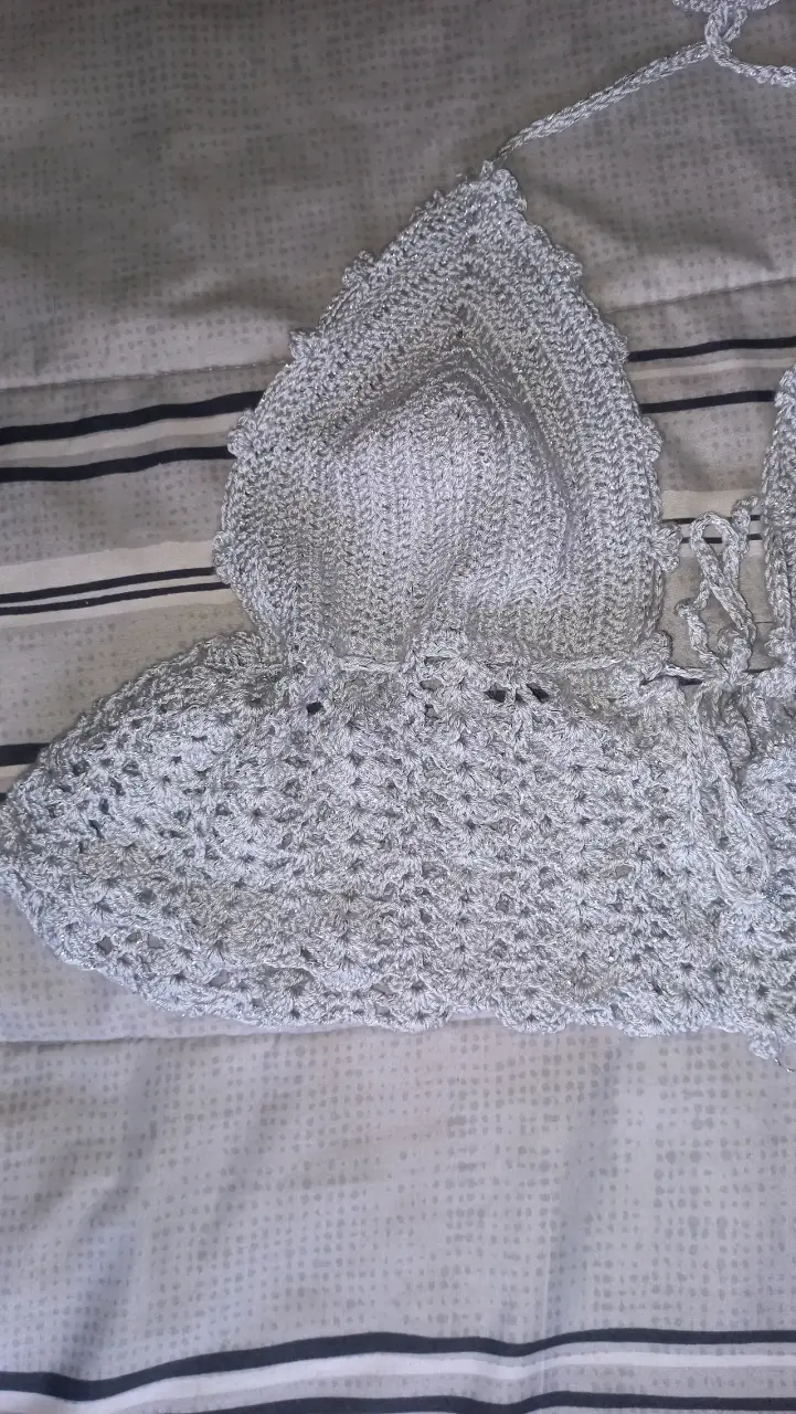 Top de crochet gris hecho a mano - 2