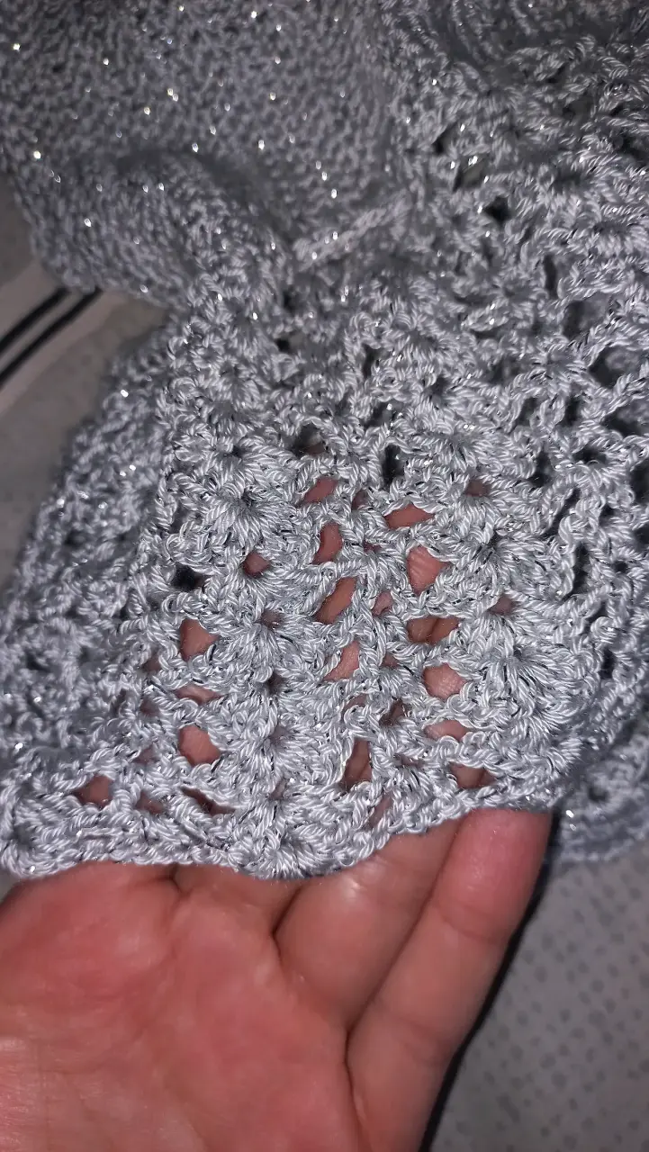 Top de crochet gris hecho a mano - 3