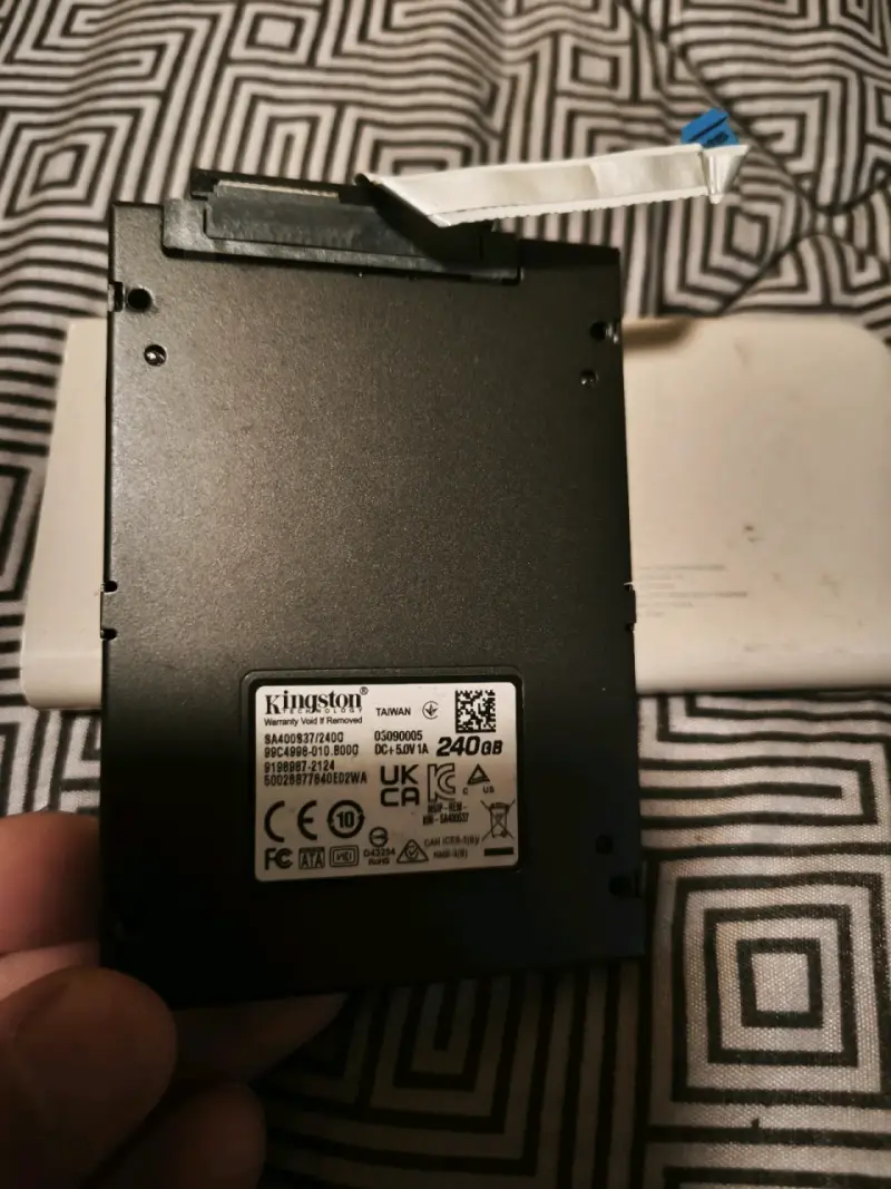 Disco SSD Kingston 240GB SATA III - 2